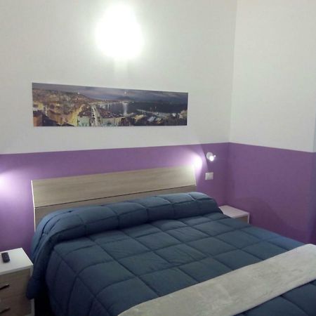 Gradoni Di Chiaia Twenty Three Panzió Nápoly Kültér fotó